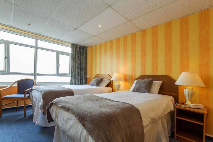 Hôtel pour 10 personnes, avec sauna, animaux acceptés à Folkestone - 2