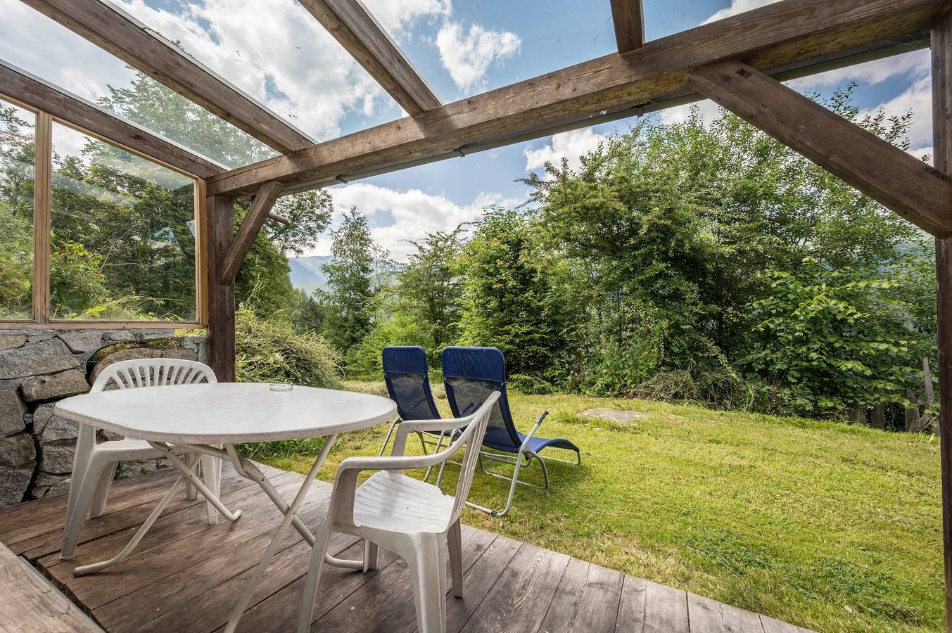 Ganze Wohnung, Ferienwohnung 'Lindenhof Apt 5' mit Gemeinschaftsgarten & Wi-Fi in Dörfl, Vintl