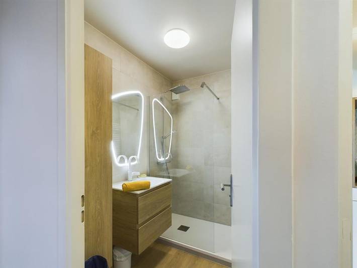 Gîte pour 4 personnes, avec balcon et vue dans Office De Tourisme D Evian Les Bains - 3