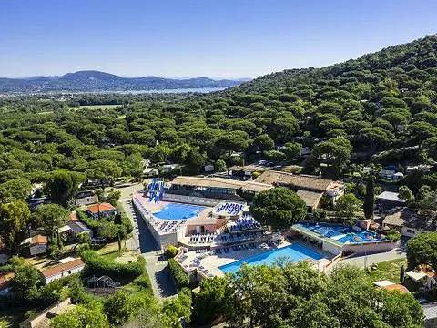 Camping pour 6 personnes à Gassin