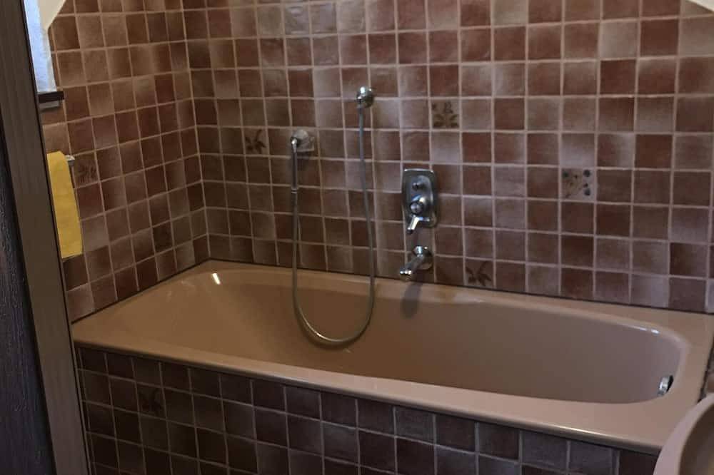 Ganze Wohnung, Ferienwohnung Im Bachgrund in Schlitz, Rhön-Hessen