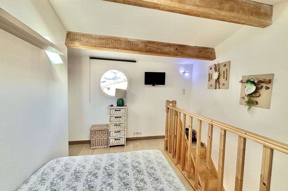 Ganze Wohnung, Studio-Duplex in Porticcio: Beach Nearby, A/C, Terrace, Wi-Fi in Cauro, Ajaccio und Umgebung