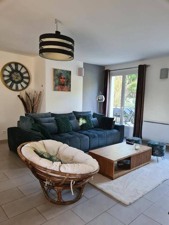 Gîte pour 8 personnes, avec jardin dans Gallardon