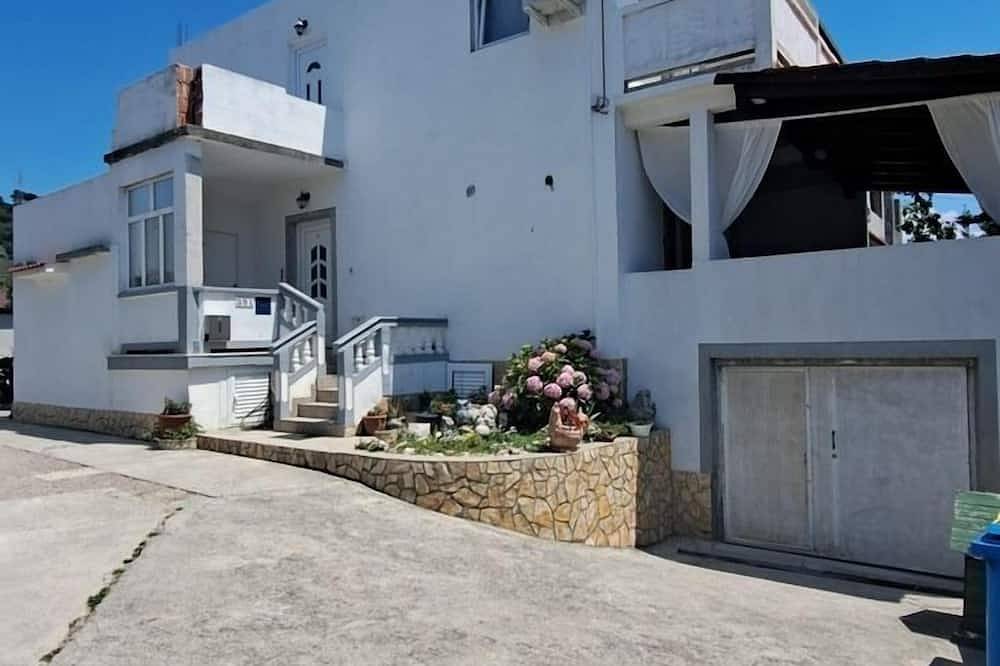 Ganze Wohnung, 2-Zimmer-Ferienwohnung mit Balkon Palit, Rab in Palit, Rab