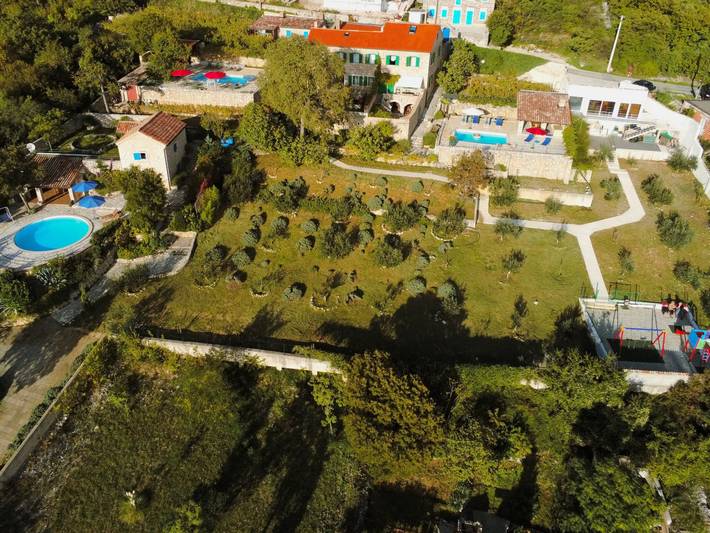 Ferienhaus für 6 Personen, mit Terrasse und Pool sowie Garten in Crikvenica - 2