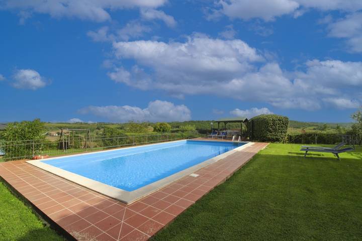 Villa voor 10 personen met terras in Valiano, Montepulciano