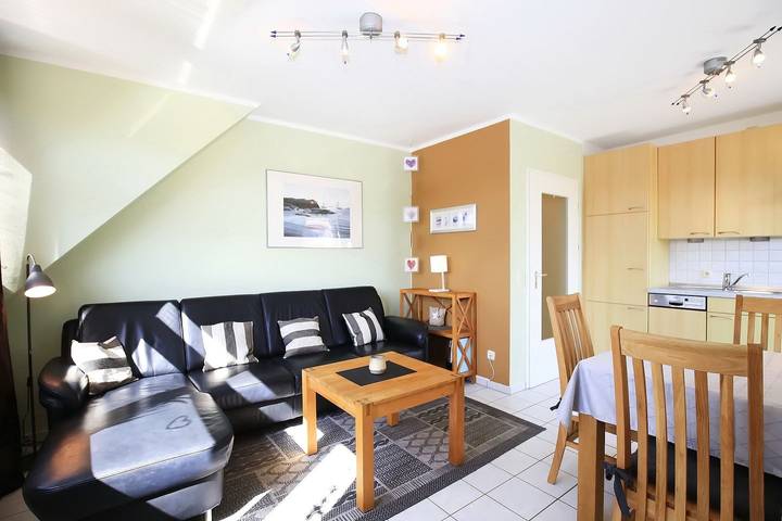 Ferienwohnung für 4 Personen, mit Balkon in Boltenhagen - 2