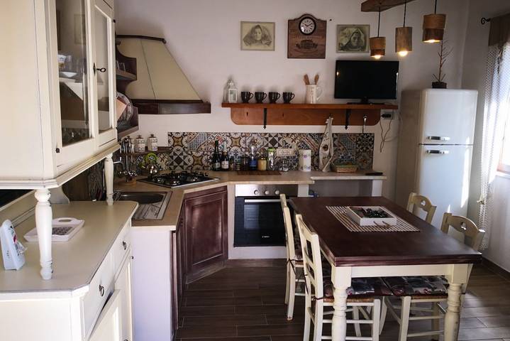 Appartamento intero, Villa Sa Pruna con wi-fi in Oliena, Barbagia