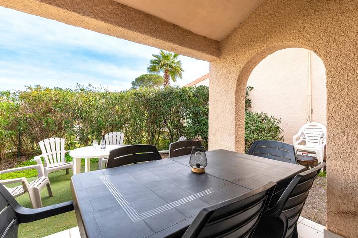 Appartement de vacances pour 5 personnes, avec jardin et terrasse