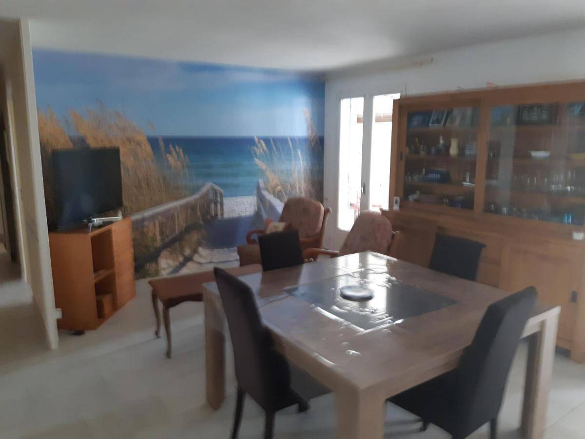 Grande maison a hiers brouage (proche ile oleron) in Hiers-Brouage, Côte de Beauté