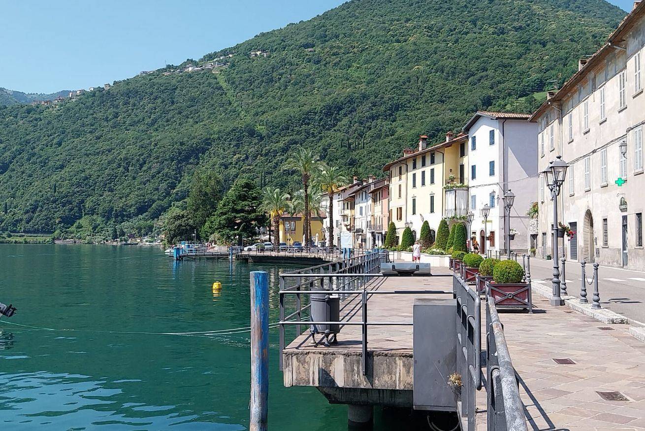 Ganze Wohnung, Ferienwohnung für 2 Personen mit Seeblick in Riva di Solto, Gemeinde Riva di Solto