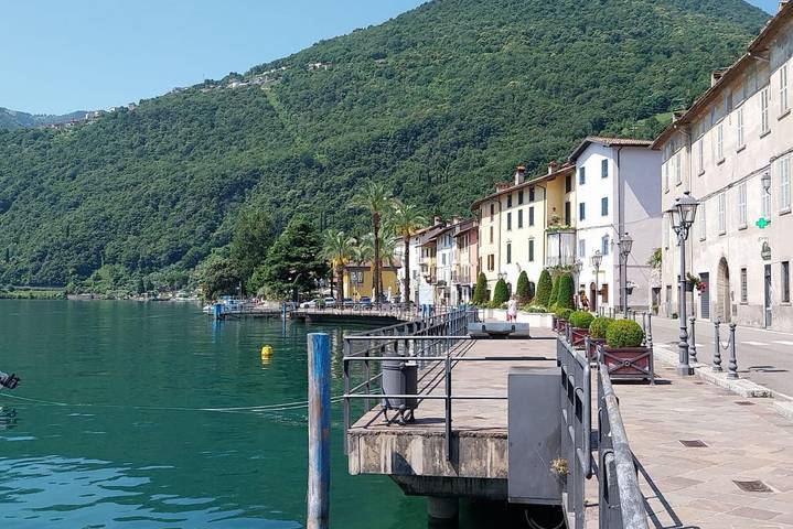 Appartamento per 2 persone, con balcone/terrazza e vista lago in Provincia di Bergamo