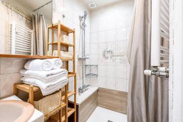 Location De Vacances pour 5 Personnes dans Menton, Région de Nice, Photo 4