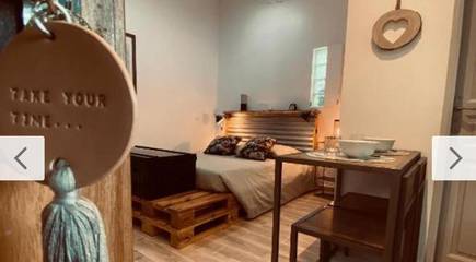 Gîte pour 2 personnes, avec jardin et piscine à Le Pontet
