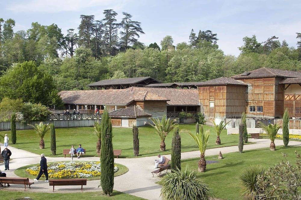 Apartamento entero, Encantador T2 con Jardín en Barbotan in Cazaubon, Gers