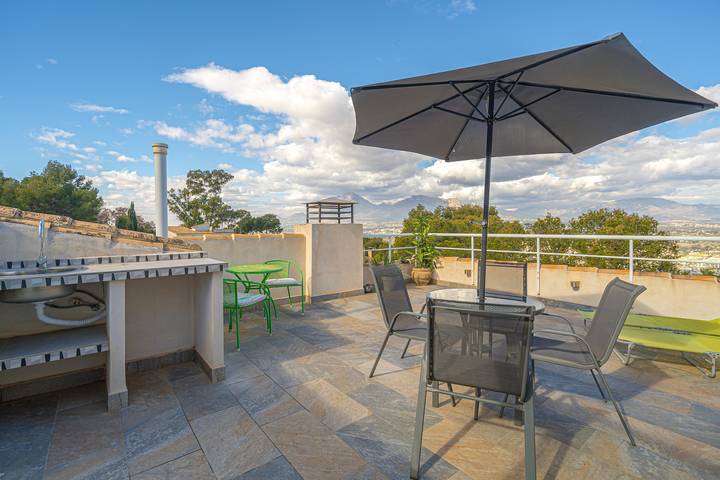 Location de vacances pour 7 personnes, avec jardin à L'Alfàs del Pi - 4