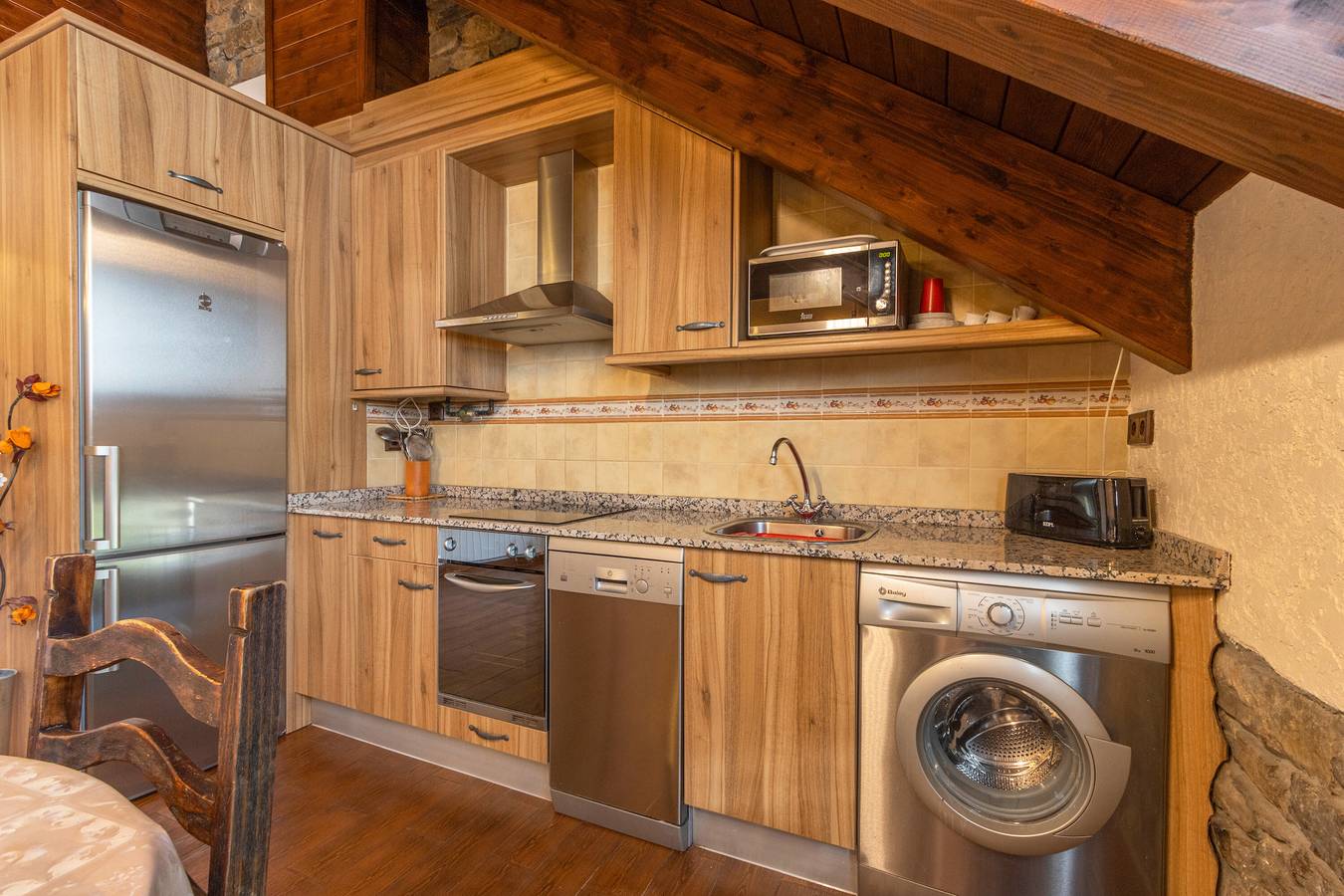 Apartamento 'Cambolino' con vistas a la montaña, terraza privada y Wi-Fi in Fiscal, Pirineos