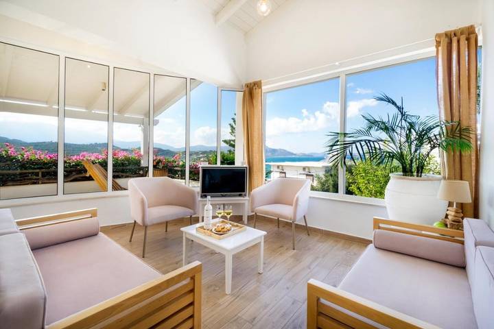 Gîte pour 13 personnes, avec jardin et vue dans Almirida - 4