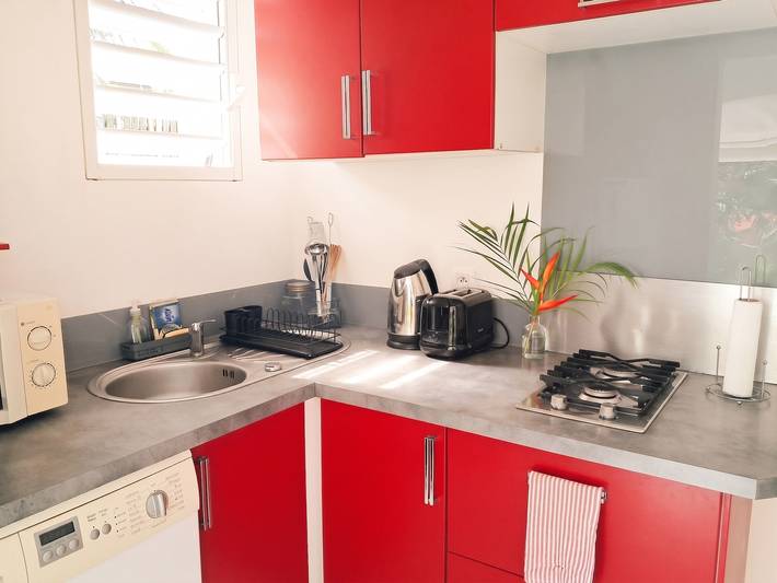 Acogedor bungalow en Sainte-Anne, 30 m² con jardín in Sainte-Anne, Guadalupe