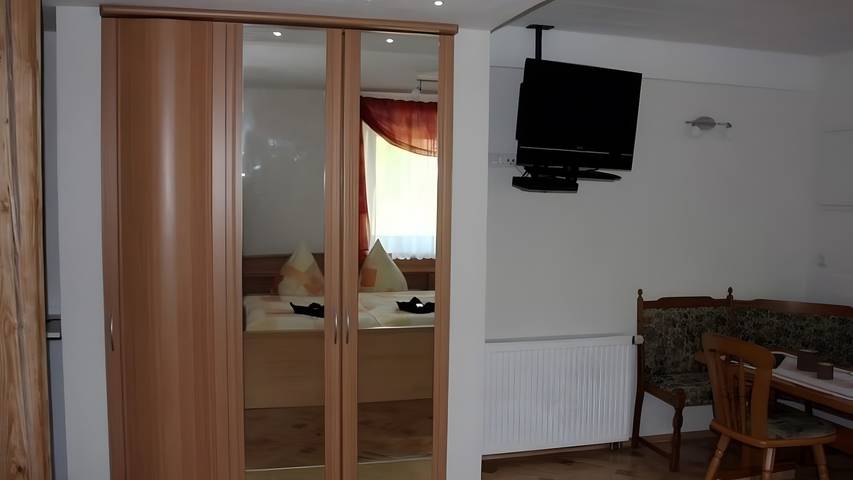 Hel lejlighed, Holiday Apartment for 2 People (25 m²) in Cranzahl, Sehmatal