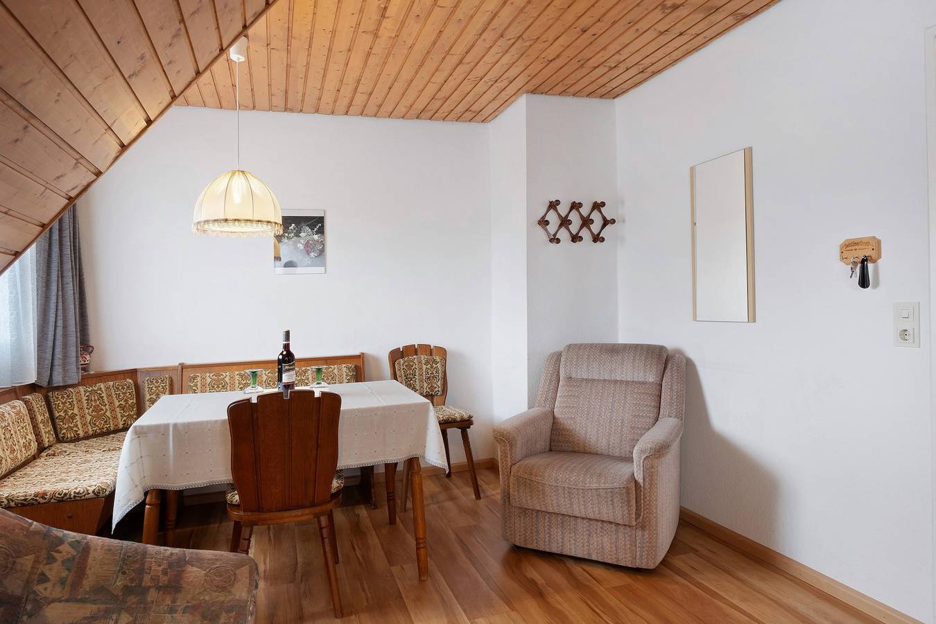 Ganze Wohnung, Ferienwohnung '2' mit Bergblick, Gemeinschaftsgarten und Wlan in Hinterzarten, Südschwarzwald