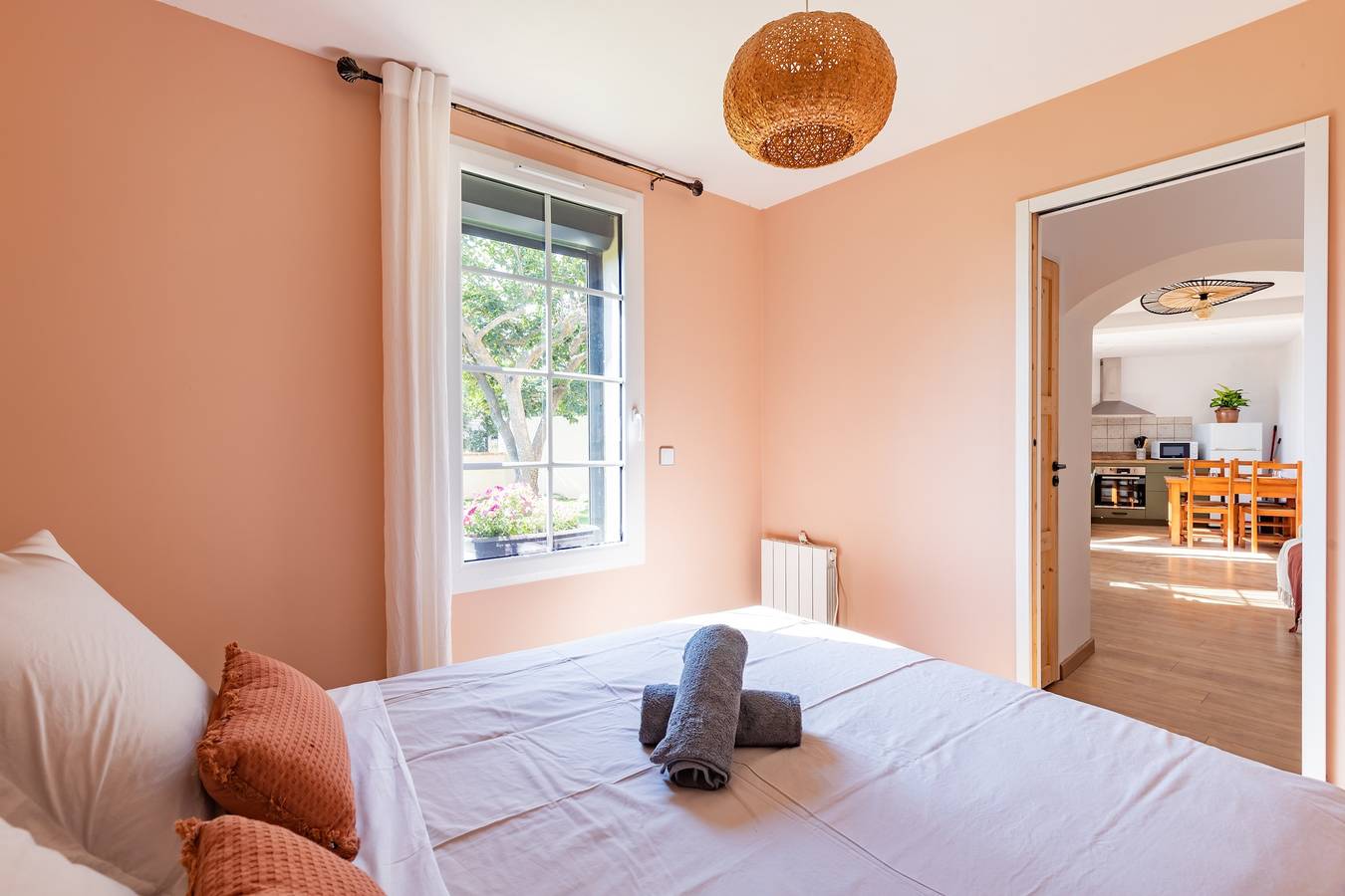 Entire apartment, El Capoll - Climatisé, vue montagne in Joch, Prades region
