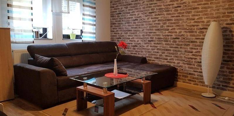 Ferienwohnung für 5 Personen, mit Terrasse und Garten sowie Ausblick