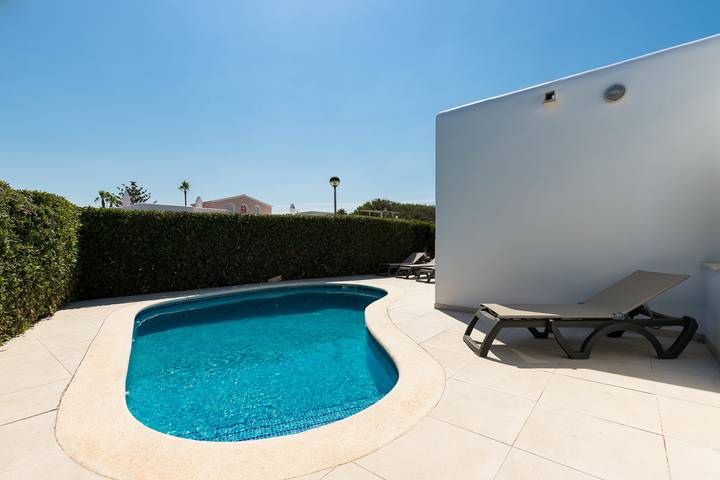 Villa pour 6 personnes, avec jardin à Cala Blanca - 2