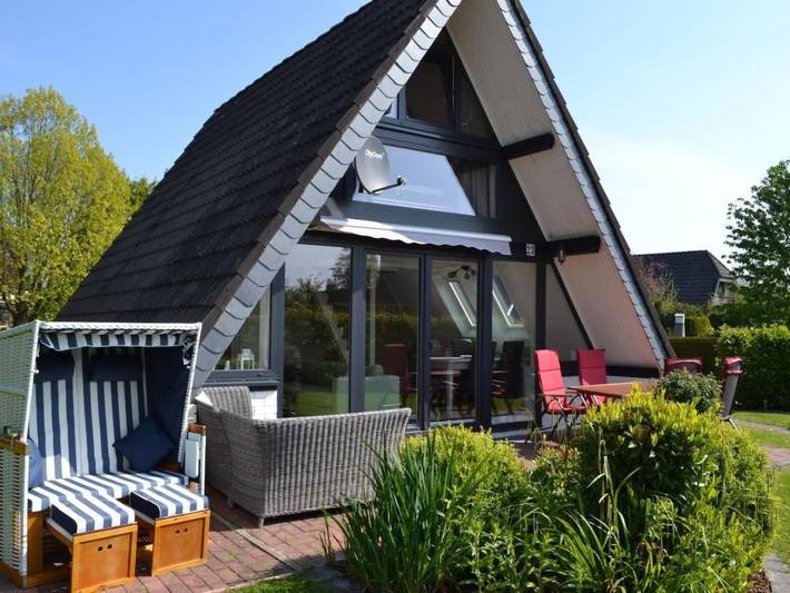 Ferienhaus für 4 Personen, mit Terrasse und Garten in Burhave - 3