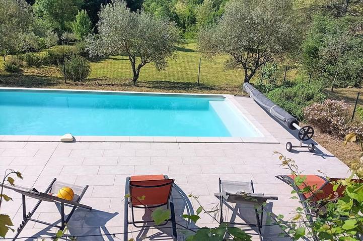 Ferienwohnung für 4 Personen, mit Garten und Pool