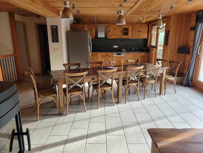 Appartement entier, Appartement 'Chalet La Manda 12 Personnes' avec vue sur la montagne, terrasse privée et Wi-Fi in Bonneval-sur-Arc, Région de Saint-Jean-de-Maurienne