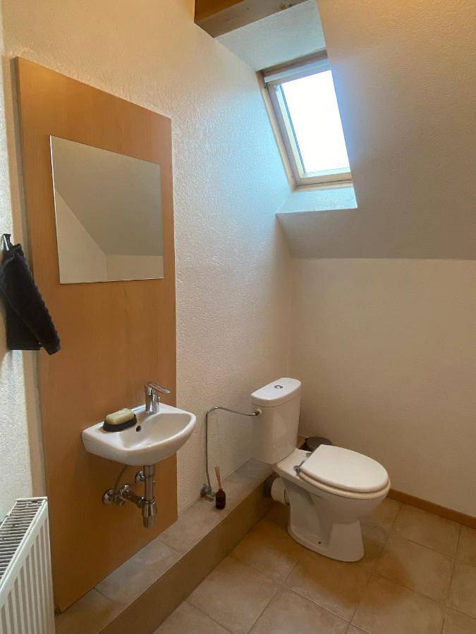 Appartement de vacances entier, Double Room with Private Bathroom in Gougenheim, Région de Strasbourg