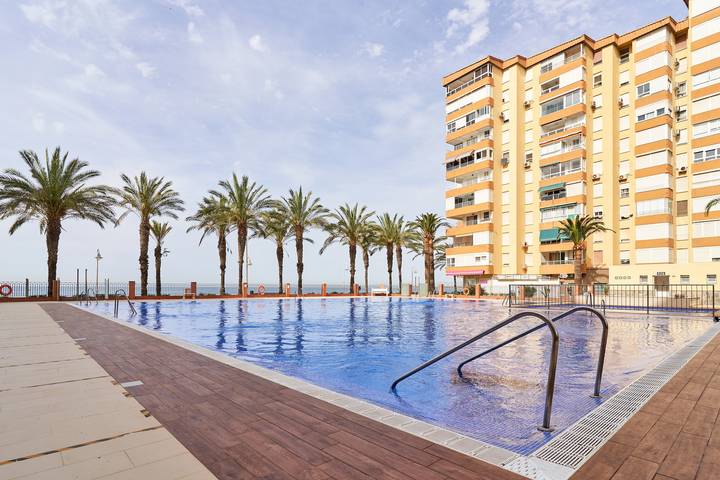 Studio für 4 Personen, mit Garten und Kinderpool in Playa de Algarrobo Costa, Algarrobo