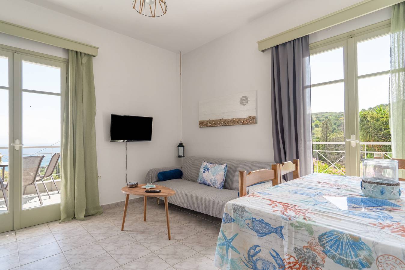 Entire apartment, Apartment 'Maistrali First Floor  1' with Sea View, Wi-Fi and Air Conditioning in Ratzakli, Kefalonia