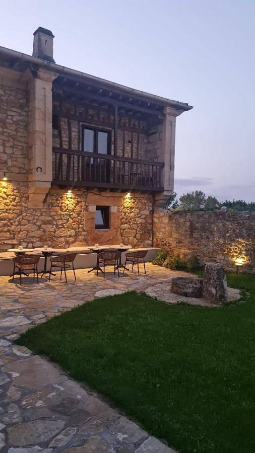 Hotel para 2 personas, con terraza y jardín en Ribamontán al Mar - 4
