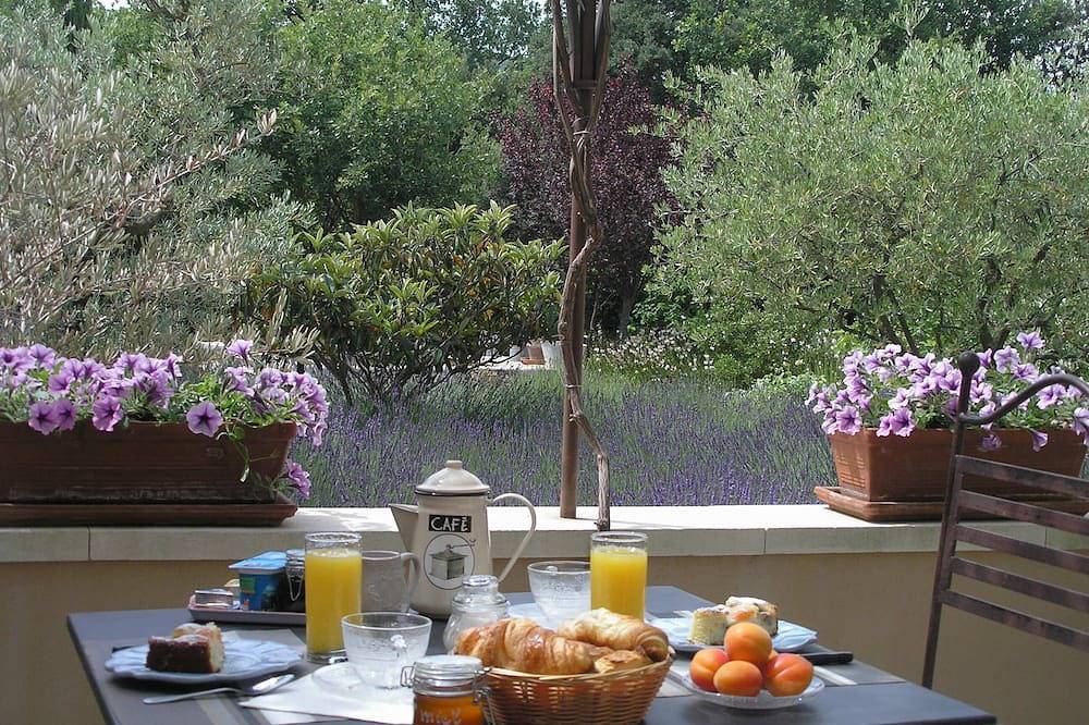 Le Clos des Lavandes-Double Climatisée Provence-Terrasse- Lacoste Luberon in Lacoste, Parc naturel régional du Luberon