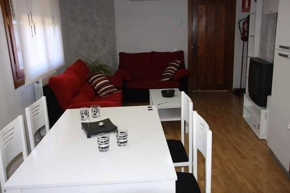 Casa Miralrio para 2+2 personas in Milagro , Provincia de Navarra