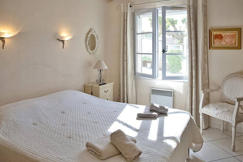 Gorgeous home in Graveson in Graveson, Arles region