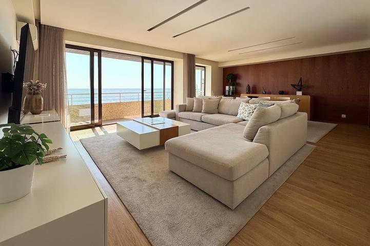 Apartamento de férias para 6 pessoas, com varanda em Póvoa de Varzim