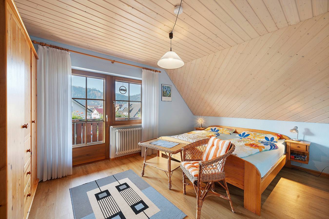 Ganze Wohnung, Ferienwohnung 'Panoramablick' mit Bergblick, Gemeinschaftsterrasse und Wi-Fi in Haslach im Kinzigtal, Kinzigtal