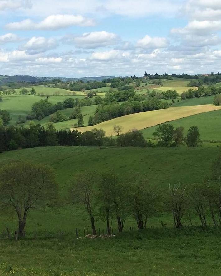 Location de vacances pour 2 personnes, avec vue et terrasse à Chissey-en-Morvan - 2