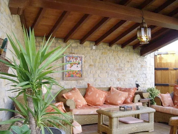 Hotel para 2 personas, con terraza además de jardín y vistas - 1