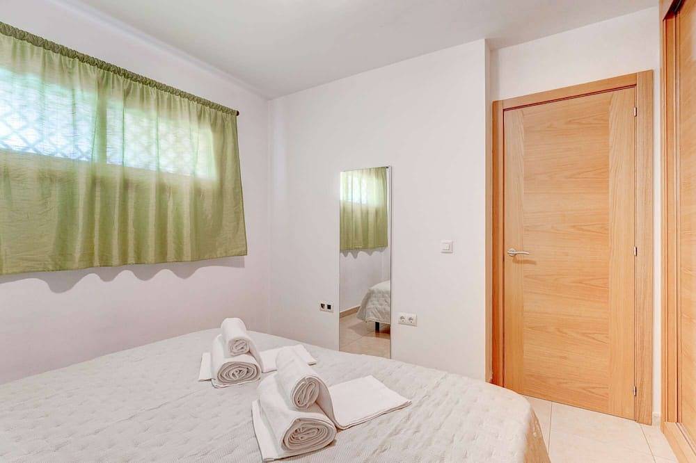 Entire apartment, Duplex in San Juan with 2 bedrooms in Playa San Juan, Guía de Isora