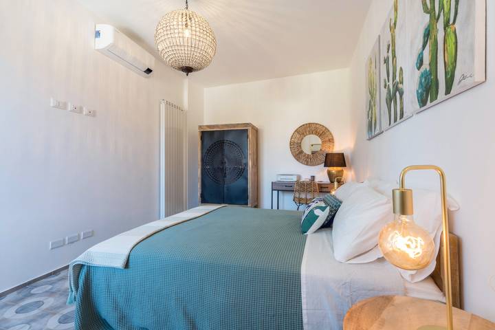Ganze Wohnung, Ferienwohnung Casa Royale Appartamento Terra mit Bergblick, Wlan, Klimaanlage in Lierna, Westliche Bergamo-Alpen