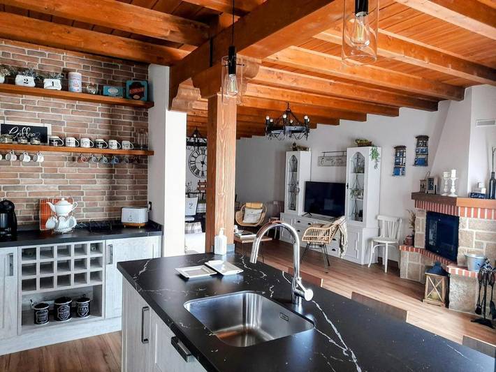 Casa de vacaciones para 7 personas, con vistas y jardín - 1