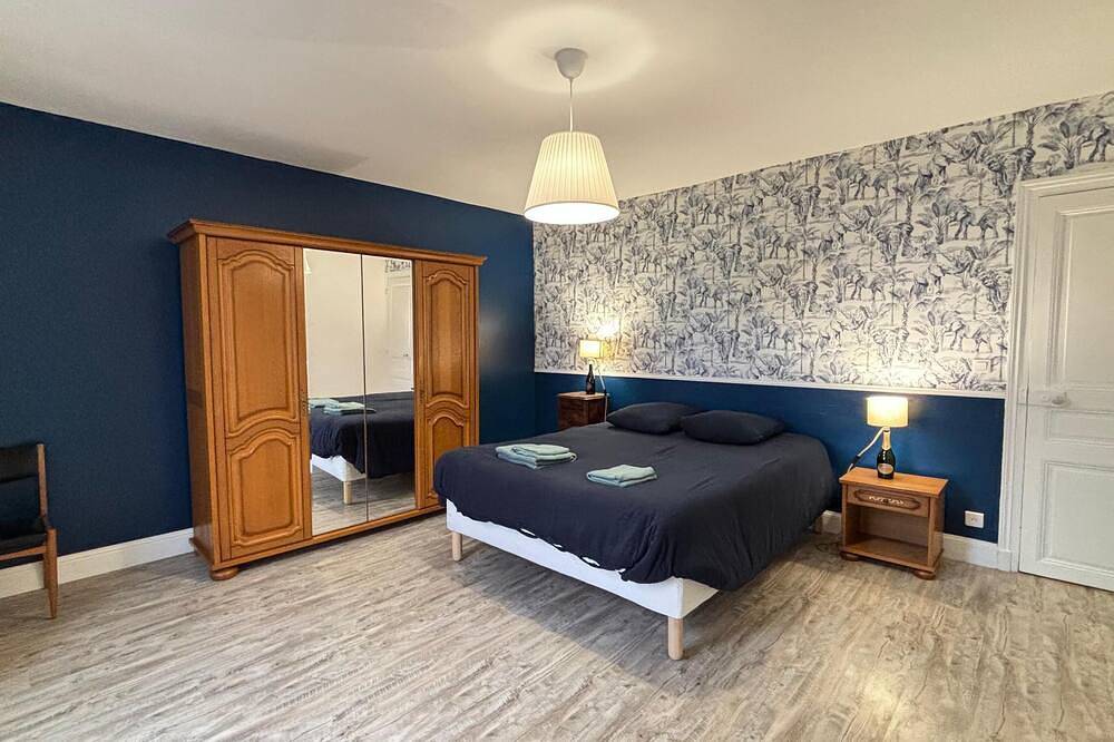 Entire apartment, Cosy apartment in the heart of Epernay in Épernay, Marne