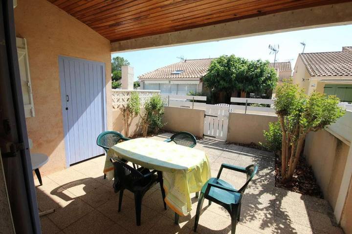 Location de vacances pour 4 personnes, avec jardin et piscine dans Portiragnes Plage - 2