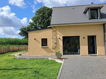 Gîte pour 6 personnes, avec terrasse et jardin à Saint-Quentin-sur-le-Homme