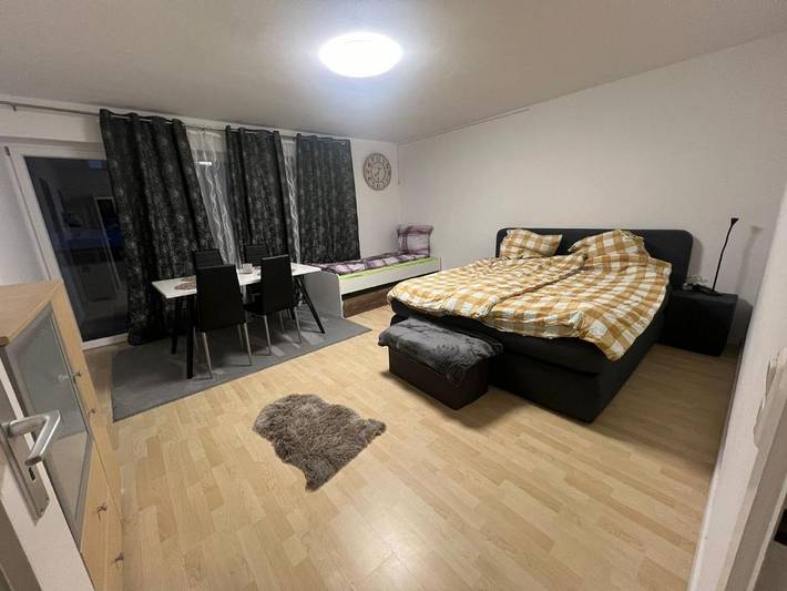 Ferienwohnung für 4 Personen, mit Ausblick und Terrasse in Pasing München