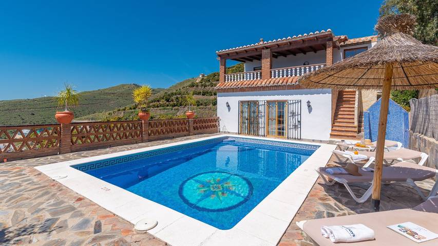 Villa pour 6 personnes, avec piscine et balcon/terrasse à Torrox - 4